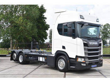 Kamion za prevoz kontejnera/ Kamion sa promenjivim sandukom SCANIA R 450
