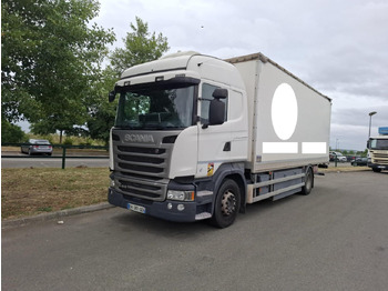Kamion sa golom šasijom i zatvorenom kabinom SCANIA