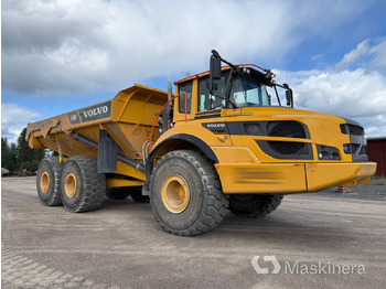 Zglobni kiper VOLVO A40G