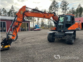 Bager guseničar DOOSAN DX140