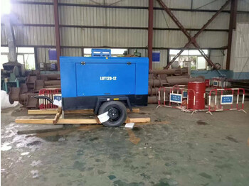 Kompresor za vazduh novi Liutech 120-12 424CFM 12Bar Portable Screw Diesel: slika 3