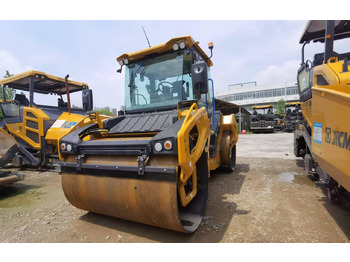 Valjak za puteve XCMG 13ton used small double drum steel road roller XD135TIV: slika 5