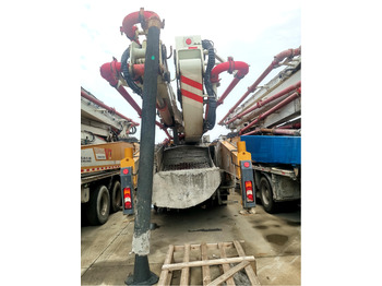Auto pumpa za beton XCMG Official HB52V Used Mobile Concrete Pump 52m Truck Mounted Concrete Pump Price: slika 5