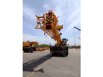 Autokran za teške terene XCMG Official XCR150 Used Rough Terrain Mobile Crane 150 Ton Truck Crane Price: slika 5