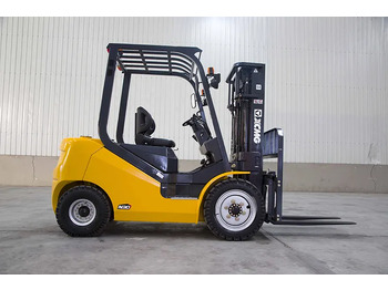 Terenski viljuškar novi XCMG XCB30 3 ton hydraulic Fork Lift Truck Forklift With Attachments: slika 4