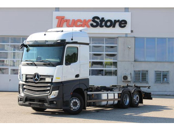 Kamion za prevoz kontejnera/ Kamion sa promenjivim sandukom MERCEDES-BENZ Actros 2545