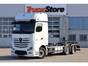 Kamion za prevoz kontejnera/ Kamion sa promenjivim sandukom MERCEDES-BENZ Actros