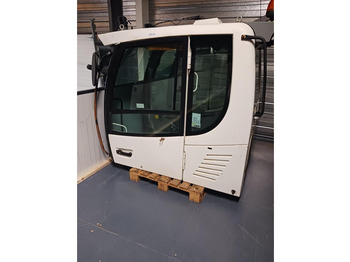 Kabina i enterijer LIEBHERR