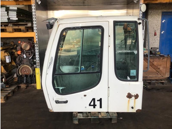 Kabina i enterijer LIEBHERR