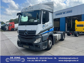 Tegljač MERCEDES-BENZ Actros 1842