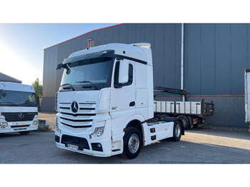 Tegljač MERCEDES-BENZ Actros 1945