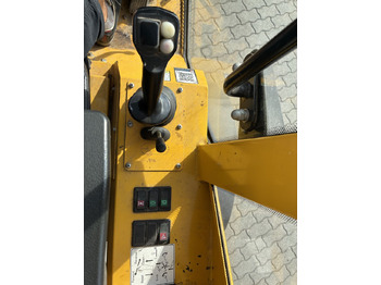 Zglobni utovarivač Eurotrac Eurotrac W13: slika 2