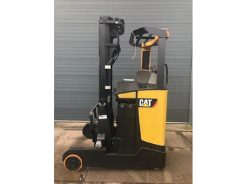 Regalni viljuškar CATERPILLAR NR14N