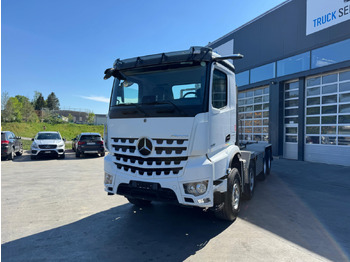 Kamion sa hidrauličnom kukom MERCEDES-BENZ Arocs 3251
