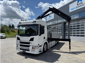 Kamion sa dizalicom SCANIA P 410
