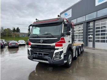 Kamion sa golom šasijom i zatvorenom kabinom VOLVO FMX 540