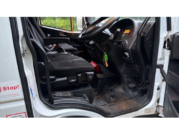 Kamion sa ceradom Iveco Eurocargo 120-210: slika 5