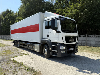 Kamion sa zatvorenim sandukom MAN TGS 26.320