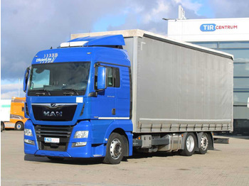 Kamion sa ceradom MAN TGX 24.460