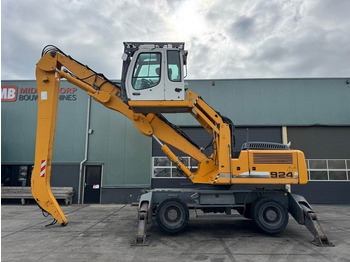 Bager za obradu otpada/ Industrije LIEBHERR A 924