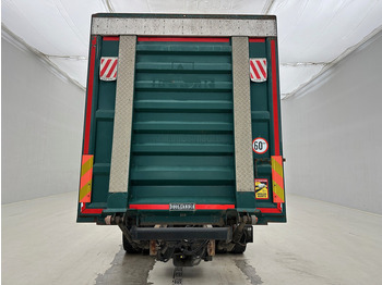 Kamion sa golom šasijom i zatvorenom kabinom DAF XF 460 Space Cab: slika 5