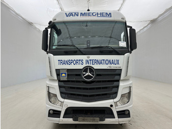 Tegljač Mercedes-Benz Actros 1842: slika 2 Tegljač Mercedes-Benz Actros 1842: slika 2