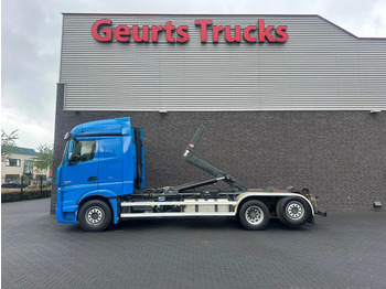 Kamion sa hidrauličnom kukom MERCEDES-BENZ Actros 2545