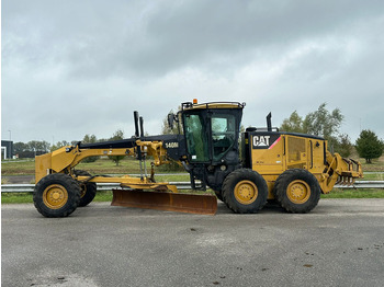 Grejder CATERPILLAR 140M