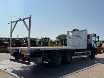 Kamion, Kamion sa dizalicom Iveco TRAKKER AD260T36: slika 5