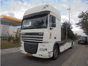 Kamion za prevoz kontejnera/ Kamion sa promenjivim sandukom DAF XF 105 410