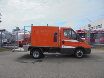 Dostavno vozilo Iveco Daily 35C14: slika 4