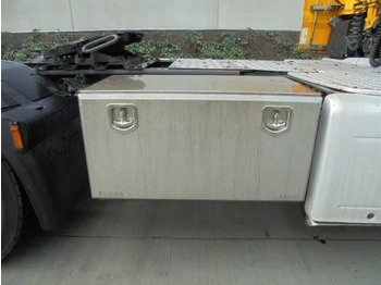 Tegljač DAF XF 440: slika 4