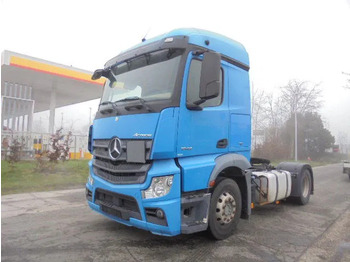 Tegljač MERCEDES-BENZ Actros 1842