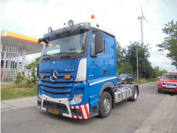 Tegljač MERCEDES-BENZ Actros 1842