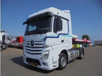 Tegljač MERCEDES-BENZ Actros 1843