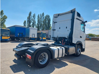 Tegljač Mercedes-Benz Actros 5 1845 LS BigSpace 4x2: slika 4