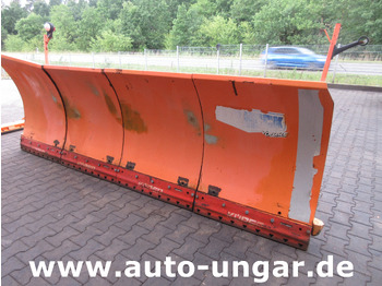 Vozilo za čišćenje snega UNIMOG