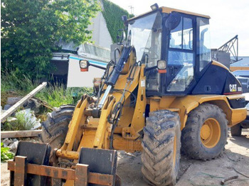 Utovarivač točkaš Caterpillar 908 (7t: slika 2