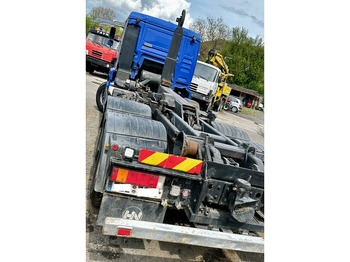 Kamion sa hidrauličnom kukom MAN TGA 26.460: slika 5