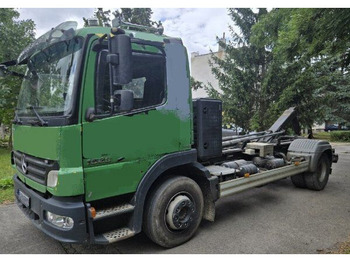 Kamion sa hidrauličnom kukom MERCEDES-BENZ Atego