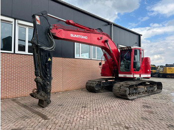 Bager guseničar CASE