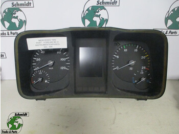 Komandna tabla MERCEDES-BENZ