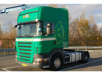 Tegljač Scania R400: slika 1