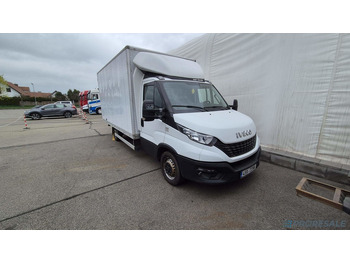 Dostavno vozilo sa zatvorenim sandukom IVECO Daily 35s16