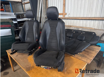 Automobil MERCEDES-BENZ