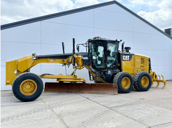 Grejder CATERPILLAR 140M