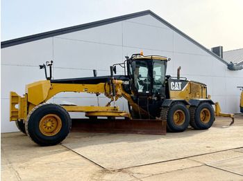 Grejder CATERPILLAR 14