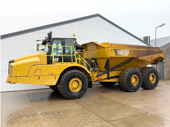 Zglobni kiper CATERPILLAR 745