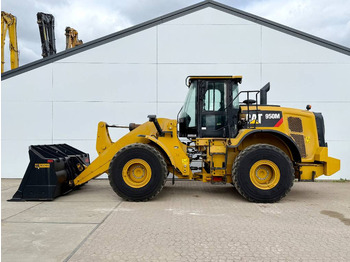 Utovarivač točkaš CATERPILLAR 950M