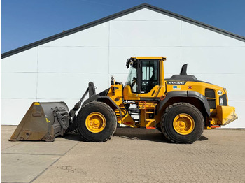Utovarivač točkaš VOLVO L110H